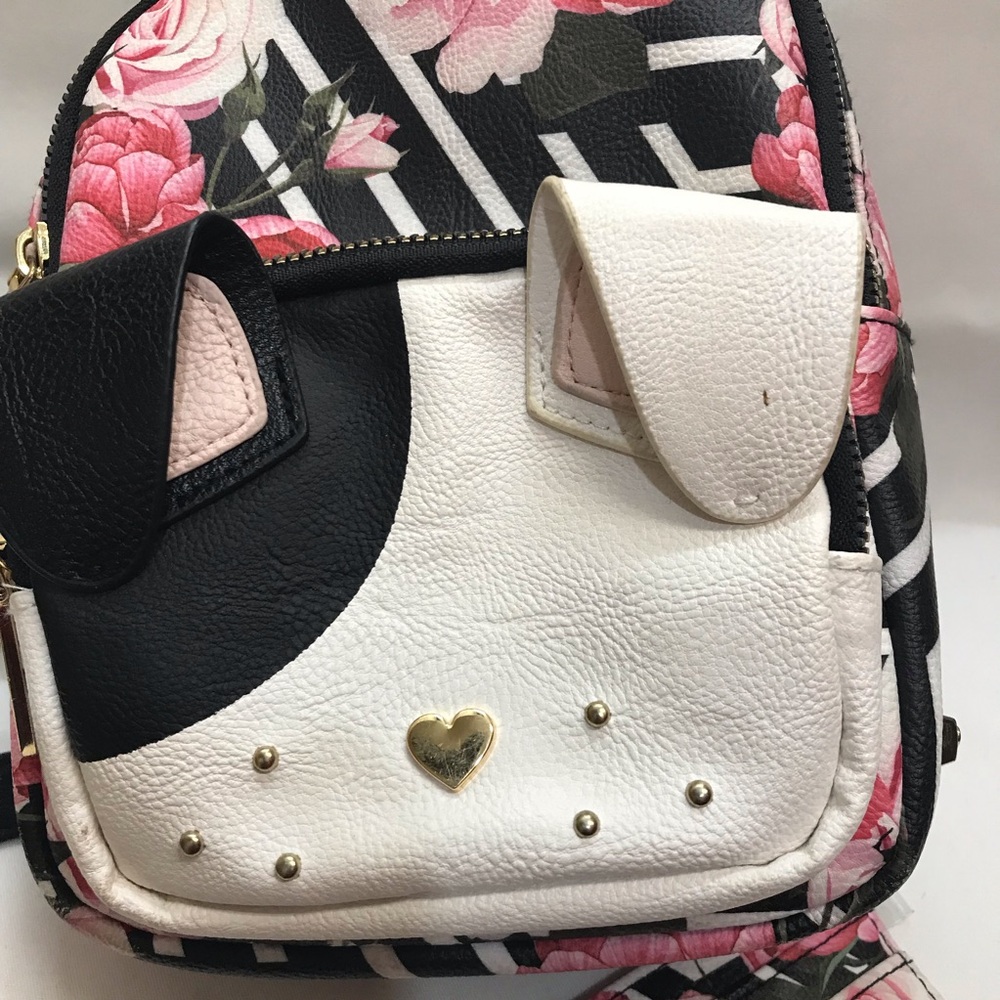 Betsey Johnson small dog backpack - Picture 4 of 11